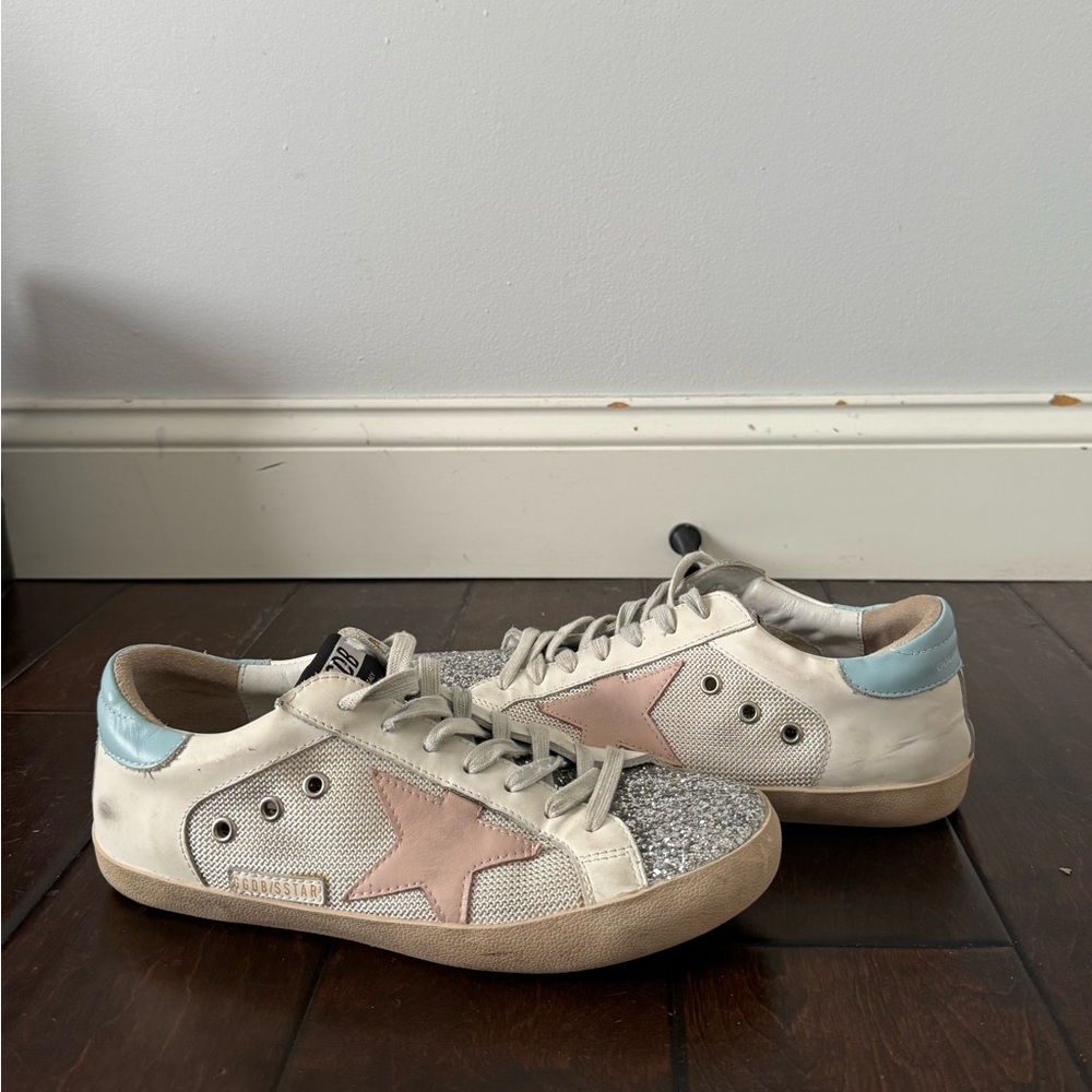 GOLDEN GOOSES - Picture 2 of 3